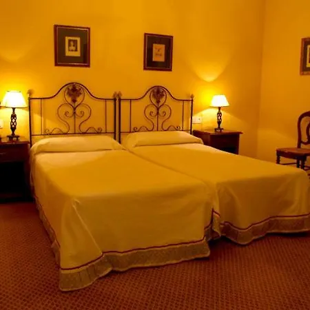 Hotel Monumento Convento De San Benito