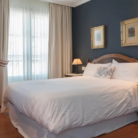 호텔 Monumento Convento De San Benito 2*