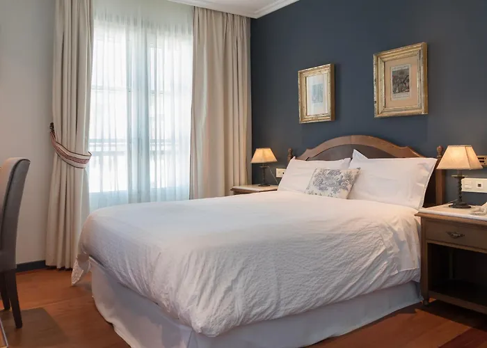 מלון Monumento Convento De San Benito 2*