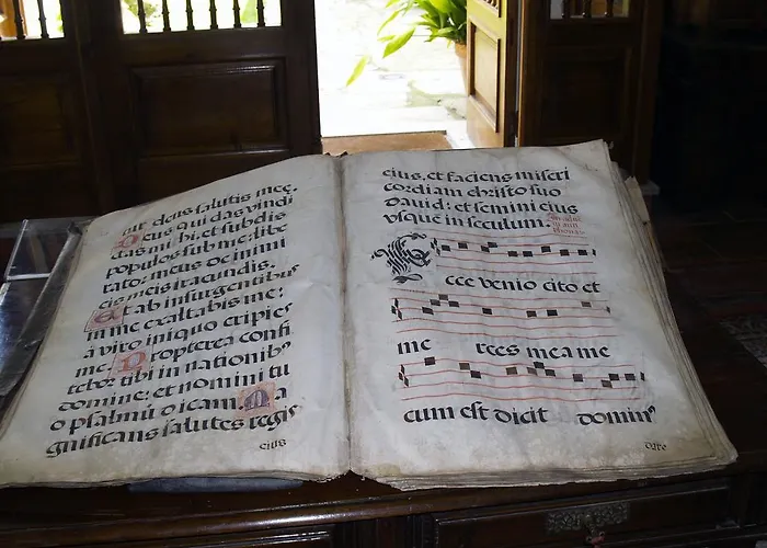 Monumento Convento De San Benito מלון א גוארדה