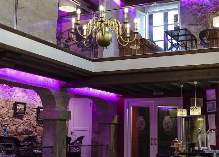 Monumento Convento De San Benito 2* 아 과르다