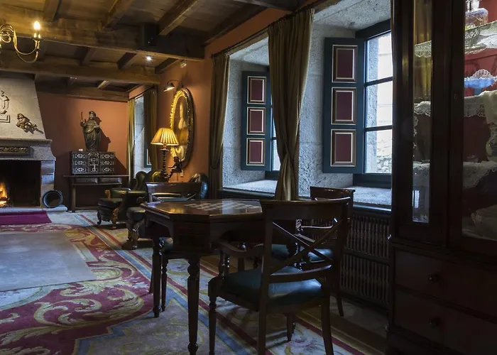 Monumento Convento De San Benito 호텔 아 과르다